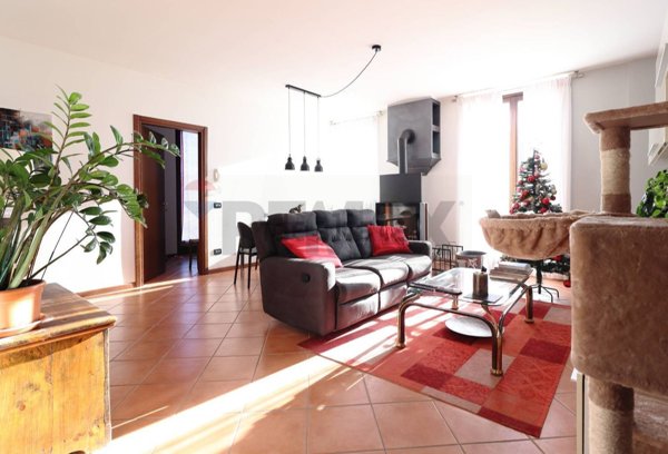 appartamento in vendita a Strozza