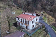 casa indipendente in vendita a Strozza