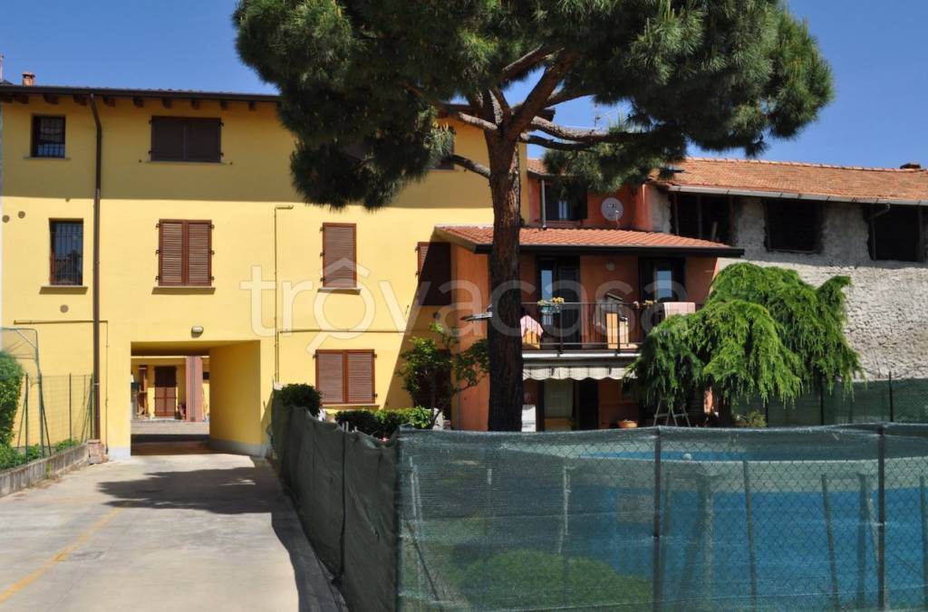 appartamento in vendita a Suisio