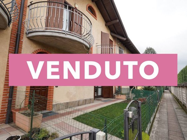 casa indipendente in vendita a Suisio