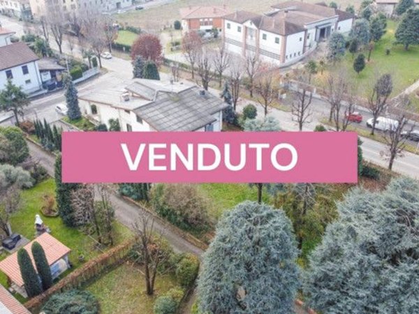 casa indipendente in vendita a Suisio