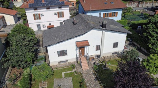 casa indipendente in vendita a Suisio