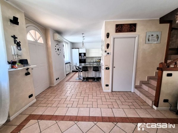 appartamento in vendita a Suisio