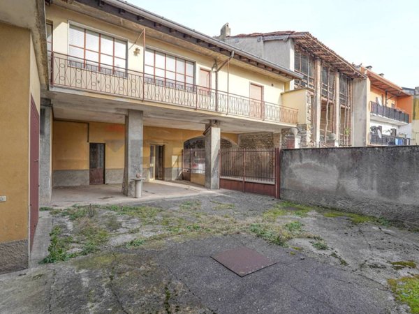 casa indipendente in vendita a Suisio