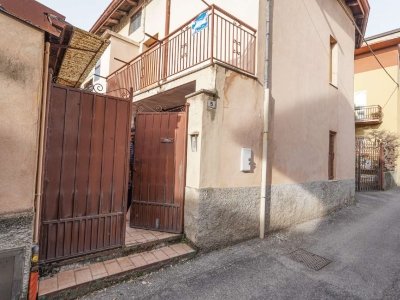 casa indipendente in vendita a Suisio