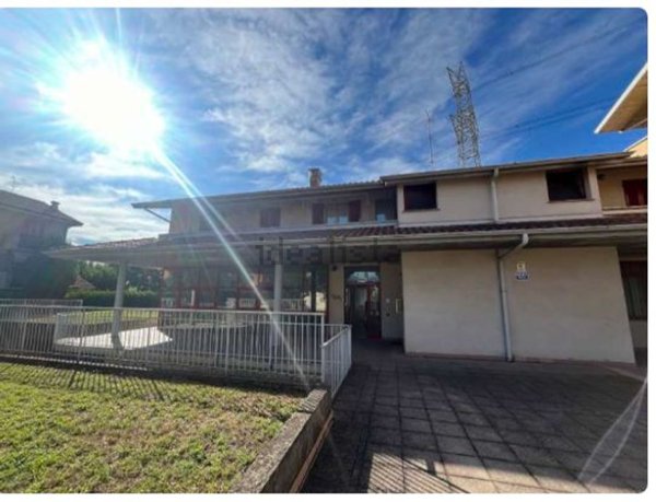 ufficio in vendita a Suisio