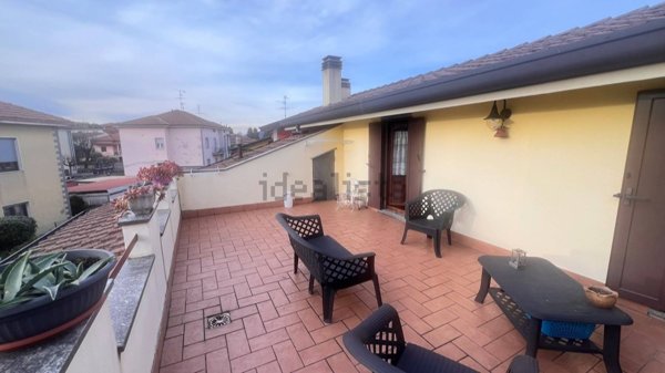 casa indipendente in vendita a Suisio