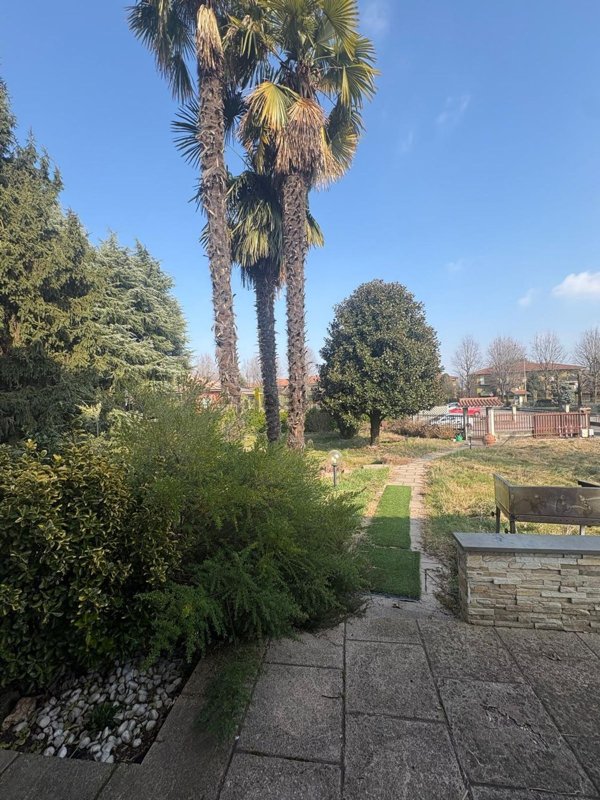 casa indipendente in vendita a Suisio