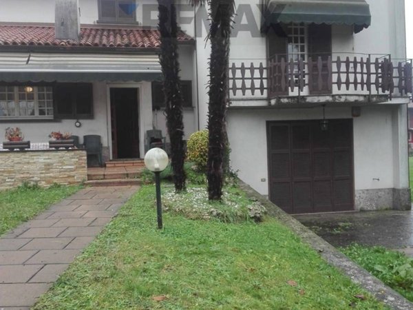 casa indipendente in vendita a Suisio