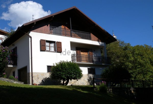 casa indipendente in vendita a Taleggio in zona Pizzino