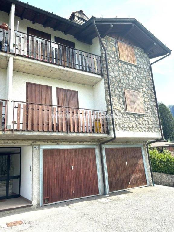 appartamento in vendita a Taleggio in zona Sottochiesa