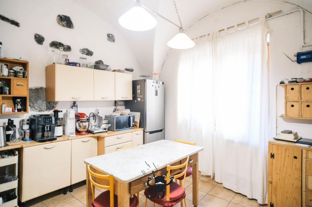 casa indipendente in vendita a Taleggio in zona Sottochiesa
