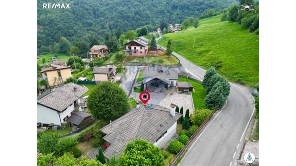 casa indipendente in vendita a Taleggio in zona Sottochiesa