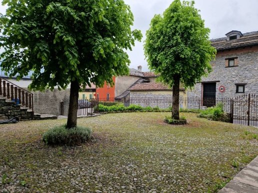 appartamento in vendita a Taleggio in zona Sottochiesa