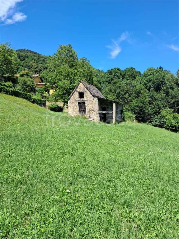 appartamento in vendita a Taleggio in zona Sottochiesa