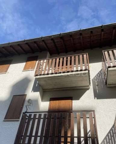 appartamento in vendita a Taleggio in zona Sottochiesa