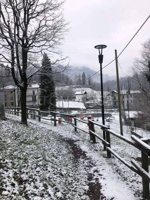 terreno edificabile in vendita a Taleggio in zona Sottochiesa