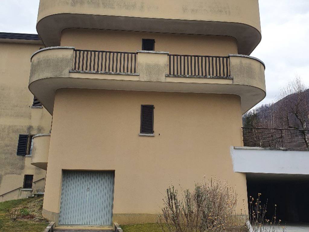 appartamento in vendita a Taleggio in zona Peghera