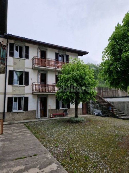 appartamento in vendita a Taleggio in zona Sottochiesa
