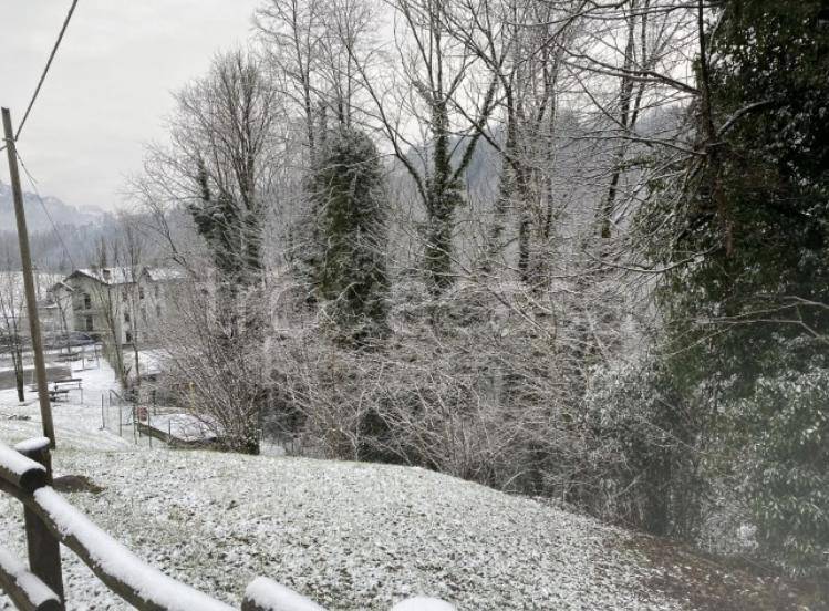 ufficio in vendita a Taleggio in zona Sottochiesa