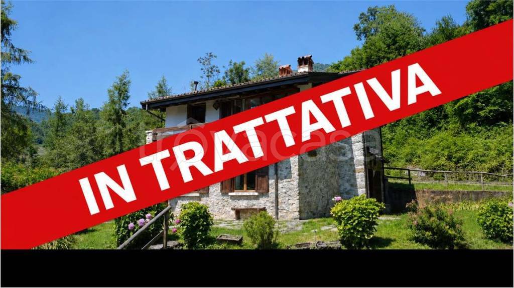 casa indipendente in vendita a Taleggio in zona Sottochiesa