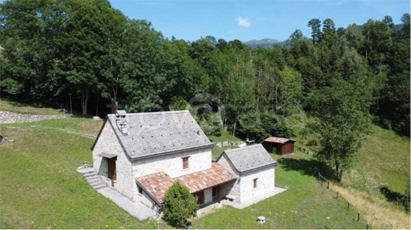 casa indipendente in vendita a Taleggio