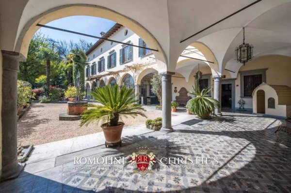 villa in vendita a Tavernola Bergamasca