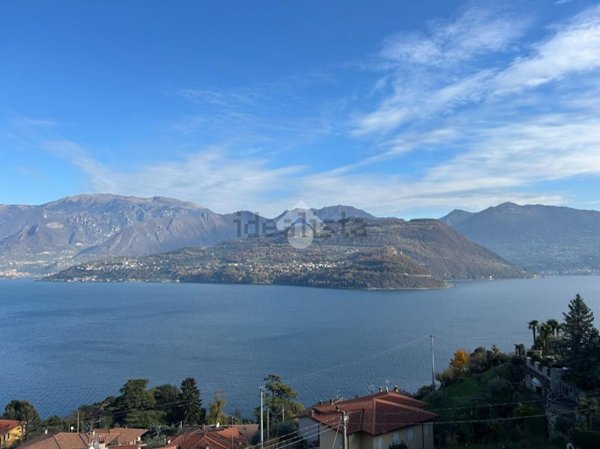 appartamento in vendita a Tavernola Bergamasca