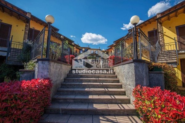 appartamento in vendita a Tavernola Bergamasca