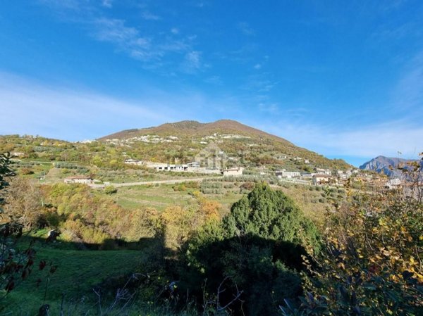 appartamento in vendita a Tavernola Bergamasca