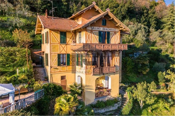 casa indipendente in vendita a Tavernola Bergamasca