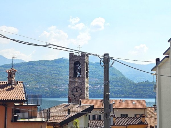 appartamento in vendita a Tavernola Bergamasca