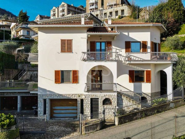 appartamento in vendita a Tavernola Bergamasca