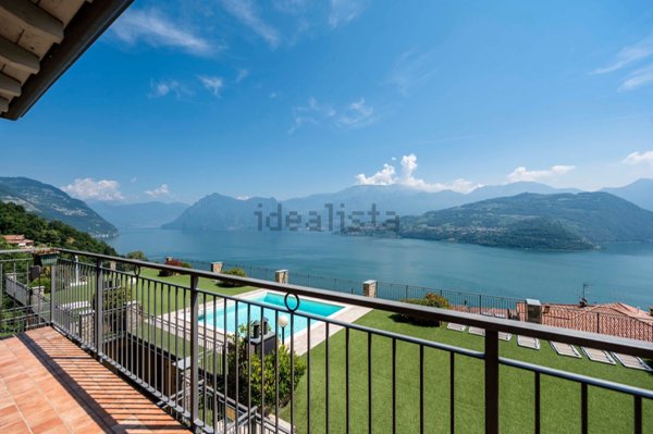 appartamento in vendita a Tavernola Bergamasca