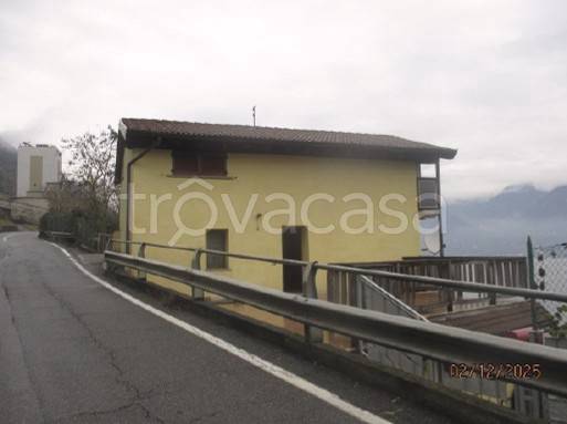 appartamento in vendita a Tavernola Bergamasca