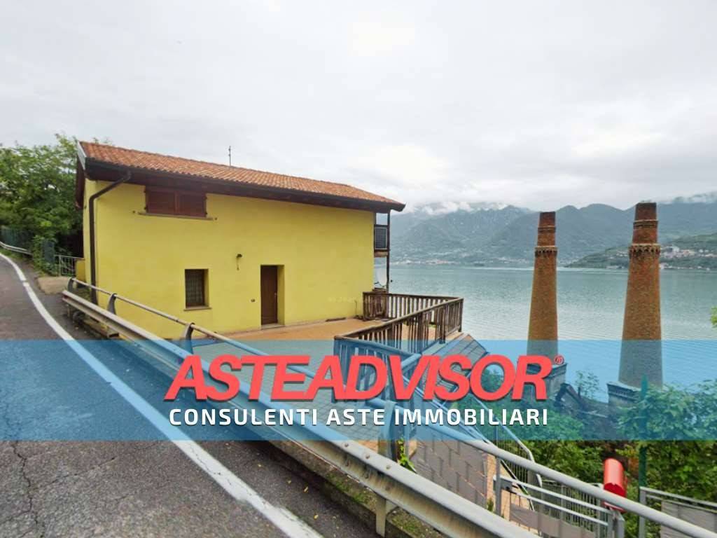 appartamento in vendita a Tavernola Bergamasca