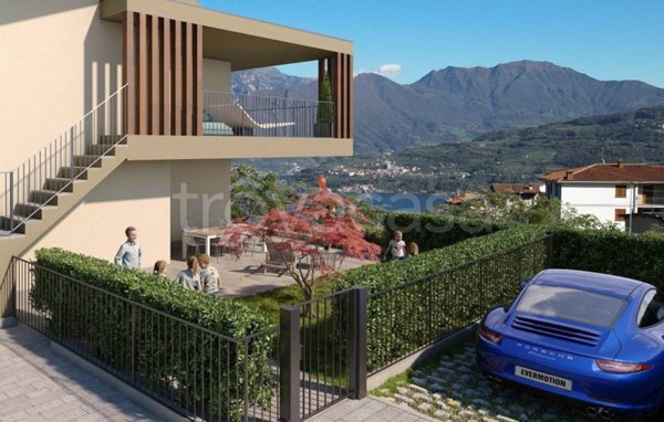appartamento in vendita a Tavernola Bergamasca