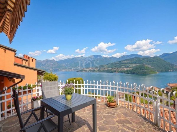 appartamento in vendita a Tavernola Bergamasca