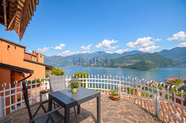 appartamento in vendita a Tavernola Bergamasca