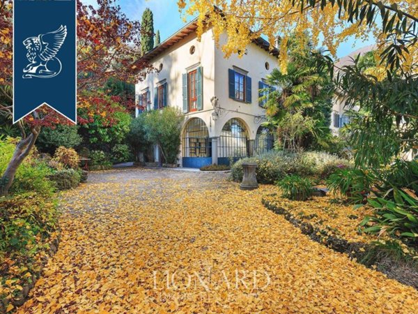 casa indipendente in vendita a Tavernola Bergamasca in zona Cambianica