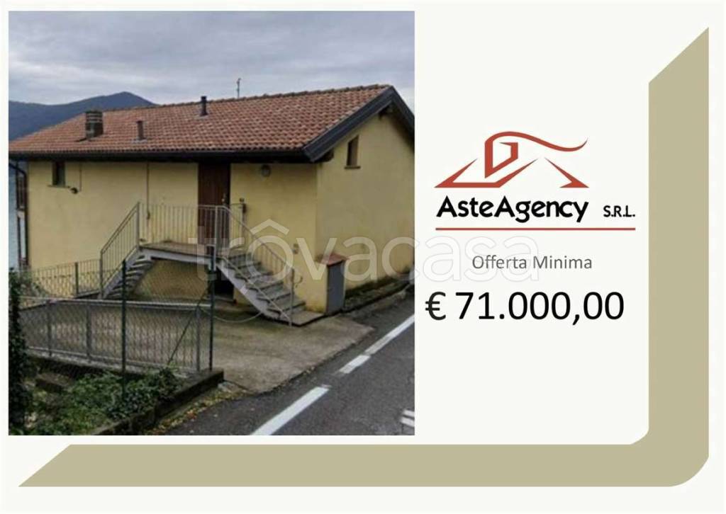 appartamento in vendita a Tavernola Bergamasca in zona Cambianica