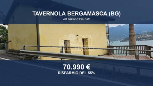 appartamento in vendita a Tavernola Bergamasca
