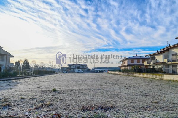 terreno edificabile in vendita a Telgate