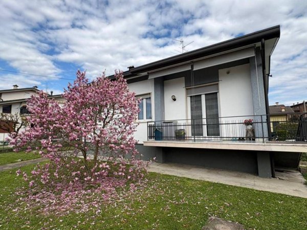 casa indipendente in vendita a Telgate