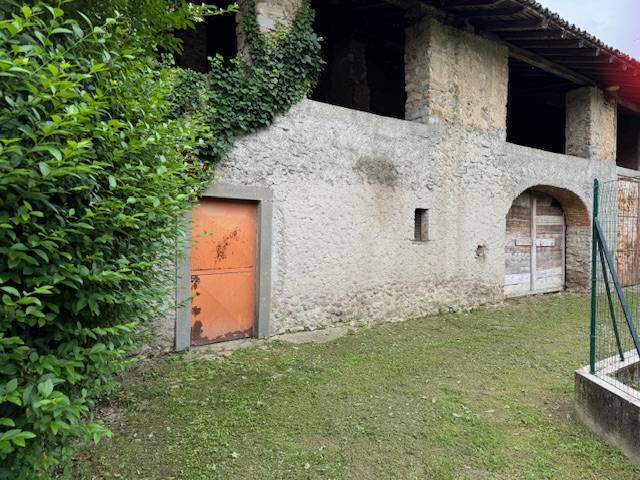 casa indipendente in vendita a Terno d'Isola