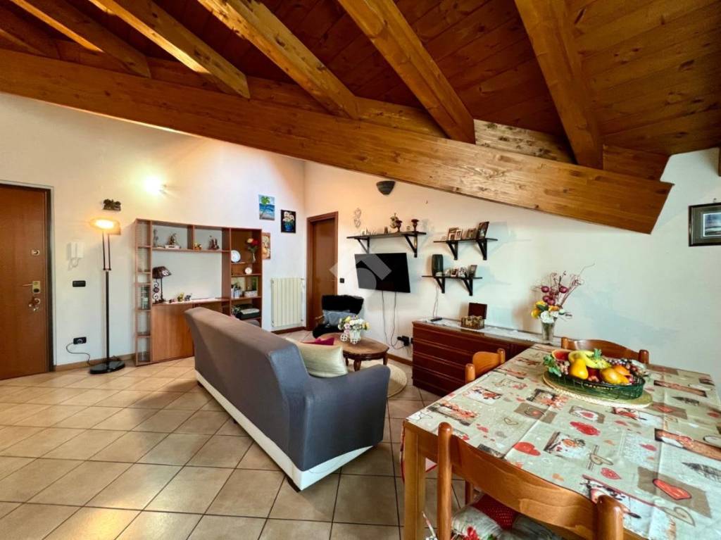 appartamento in vendita a Terno d'Isola