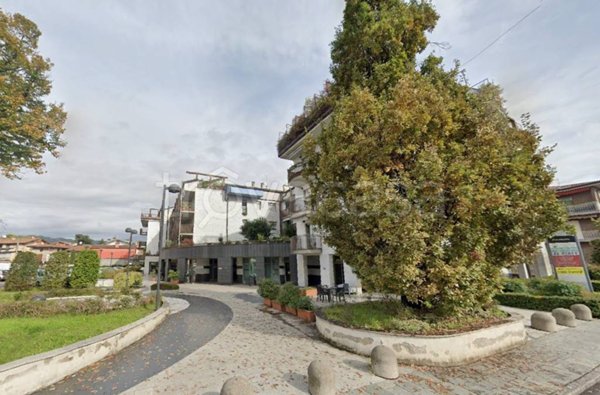 negozio in vendita a Terno d'Isola