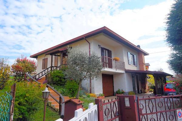 casa indipendente in vendita a Terno d'Isola