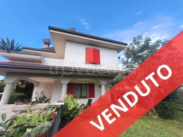 casa indipendente in vendita a Terno d'Isola