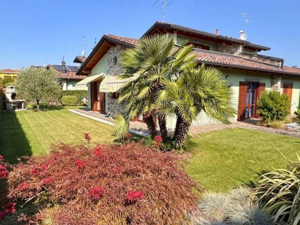 casa indipendente in vendita a Terno d'Isola